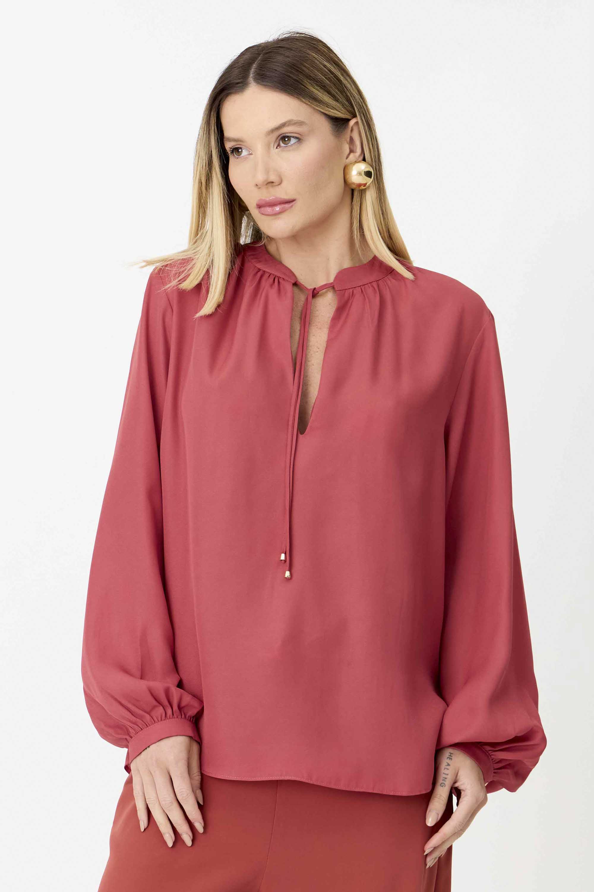 REST0462.1 - BLUSA COM AMARRAÇÃO GOLA (REST0462)
